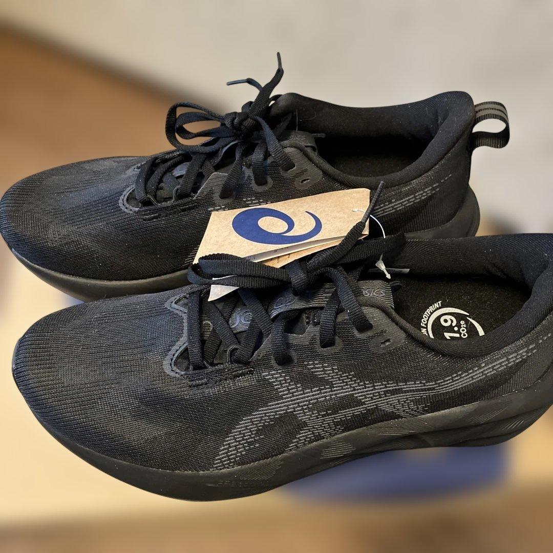 【27.0cm新品未使用】アシックス ノバブラスト5