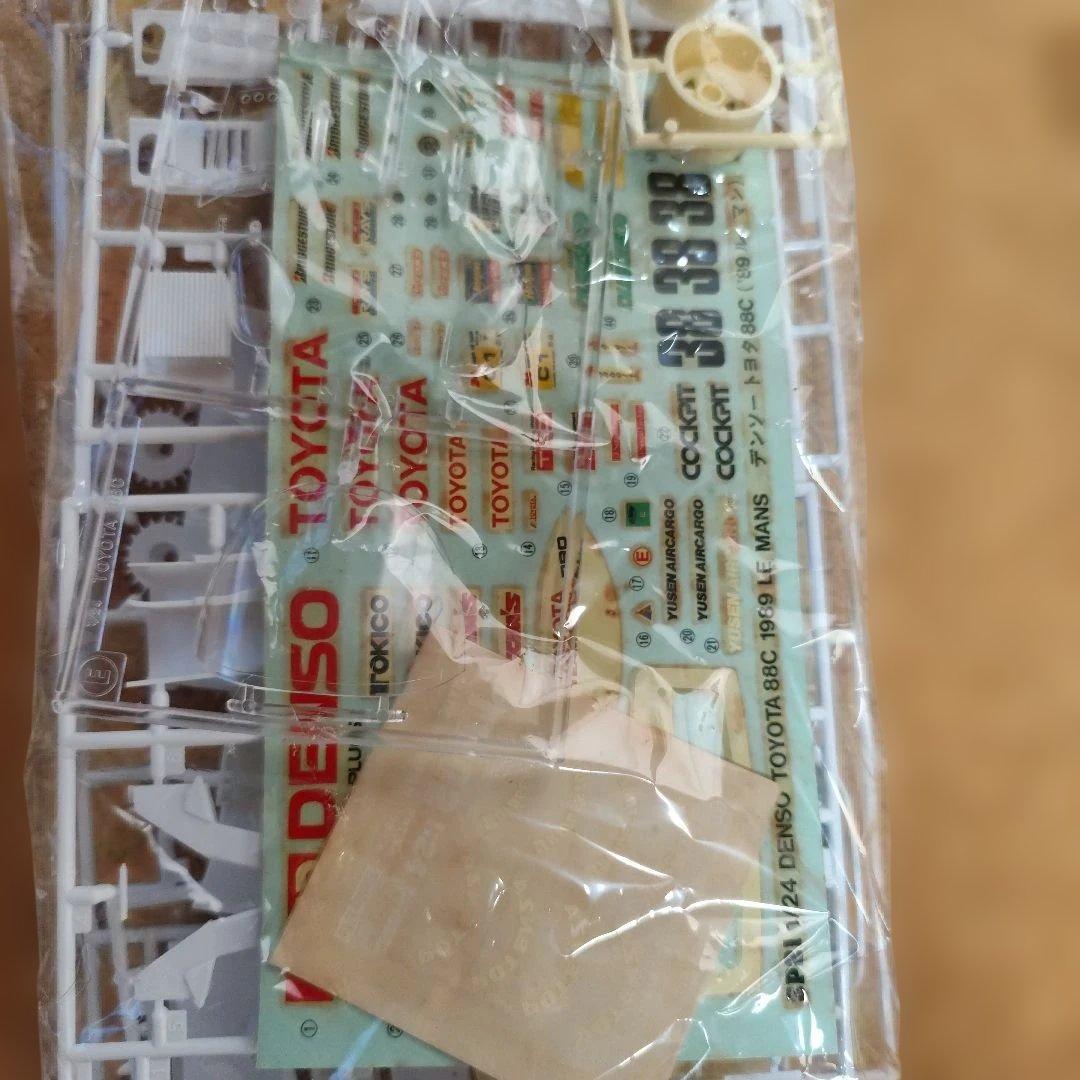 ハセガワ模型TOYOTA 88C &タミヤ TOM'S 84C プラモデル