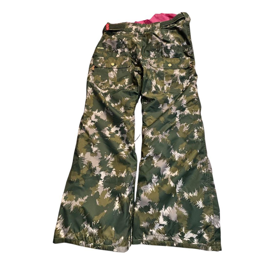 未使用　新品　迷彩　ARG(asics) スノーボードウェア　ズボン　スキー