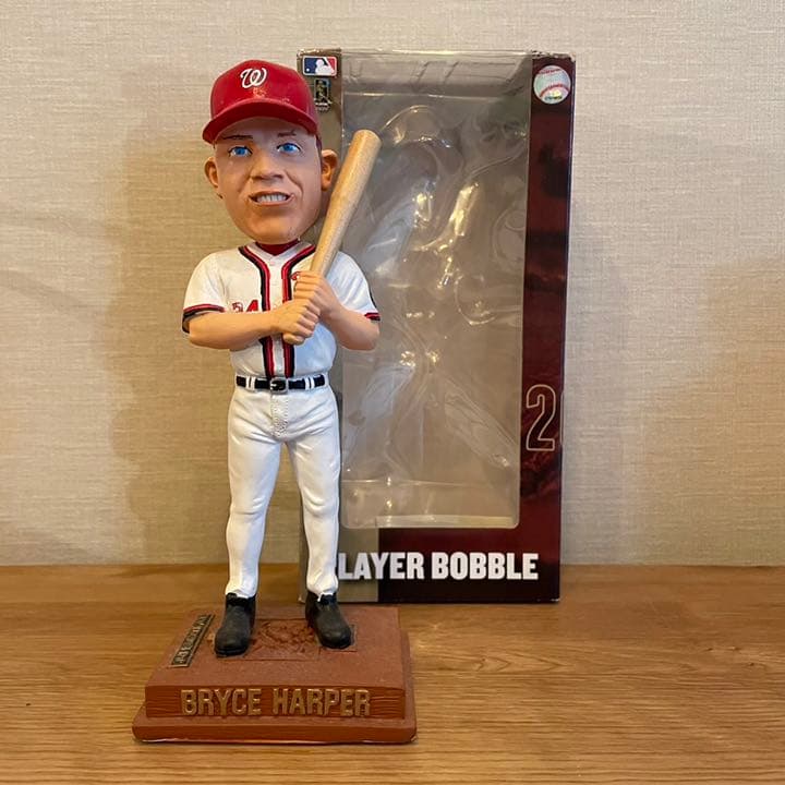 ブライス・ハーパー　新人王　受賞記念　ボブルヘッド　フィギュア