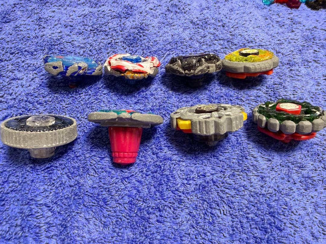 (希少)メタルファイトベイブレード、ランチャー、パーツ付き、コントロールベイ有り