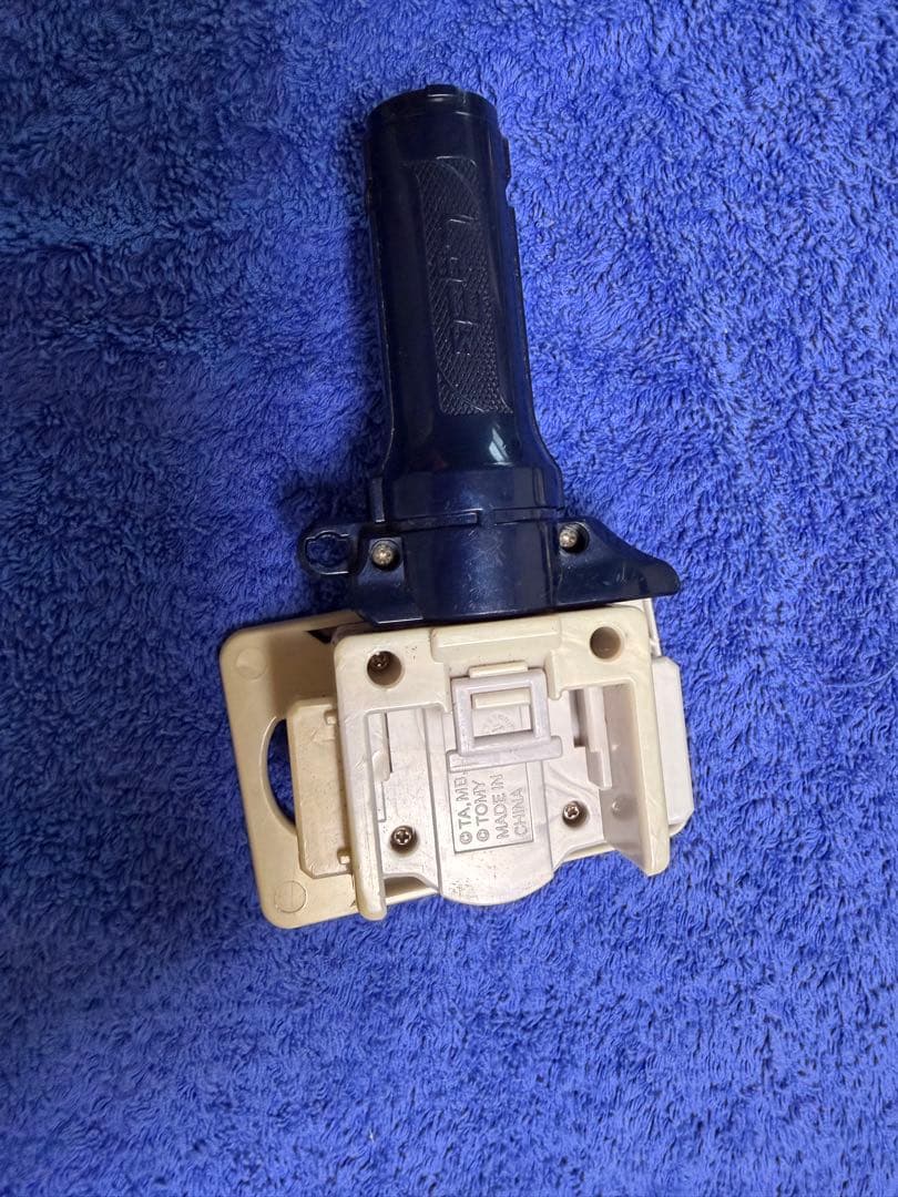 (希少)メタルファイトベイブレード、ランチャー、パーツ付き、コントロールベイ有り