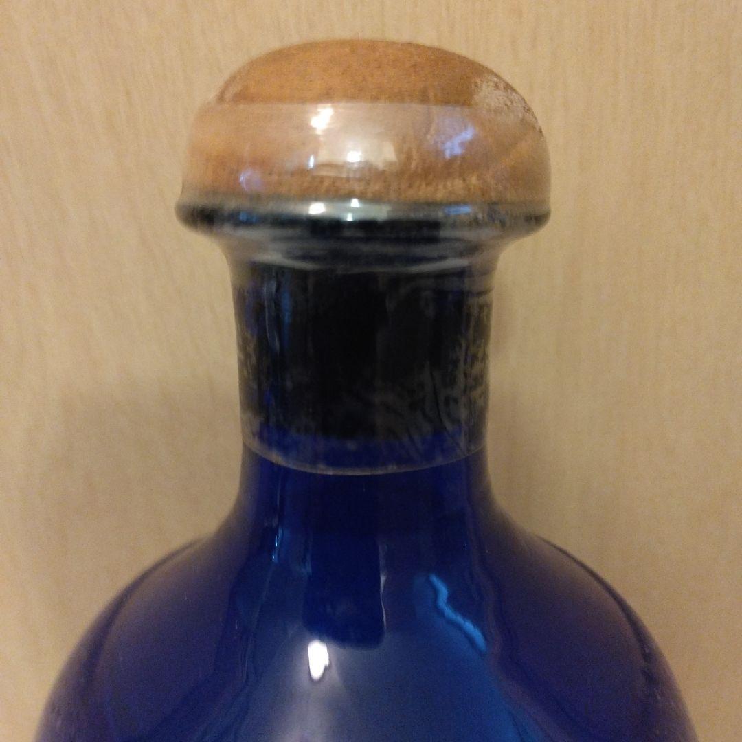 古酒12年貯蔵［東道瓶]本場泡盛です。