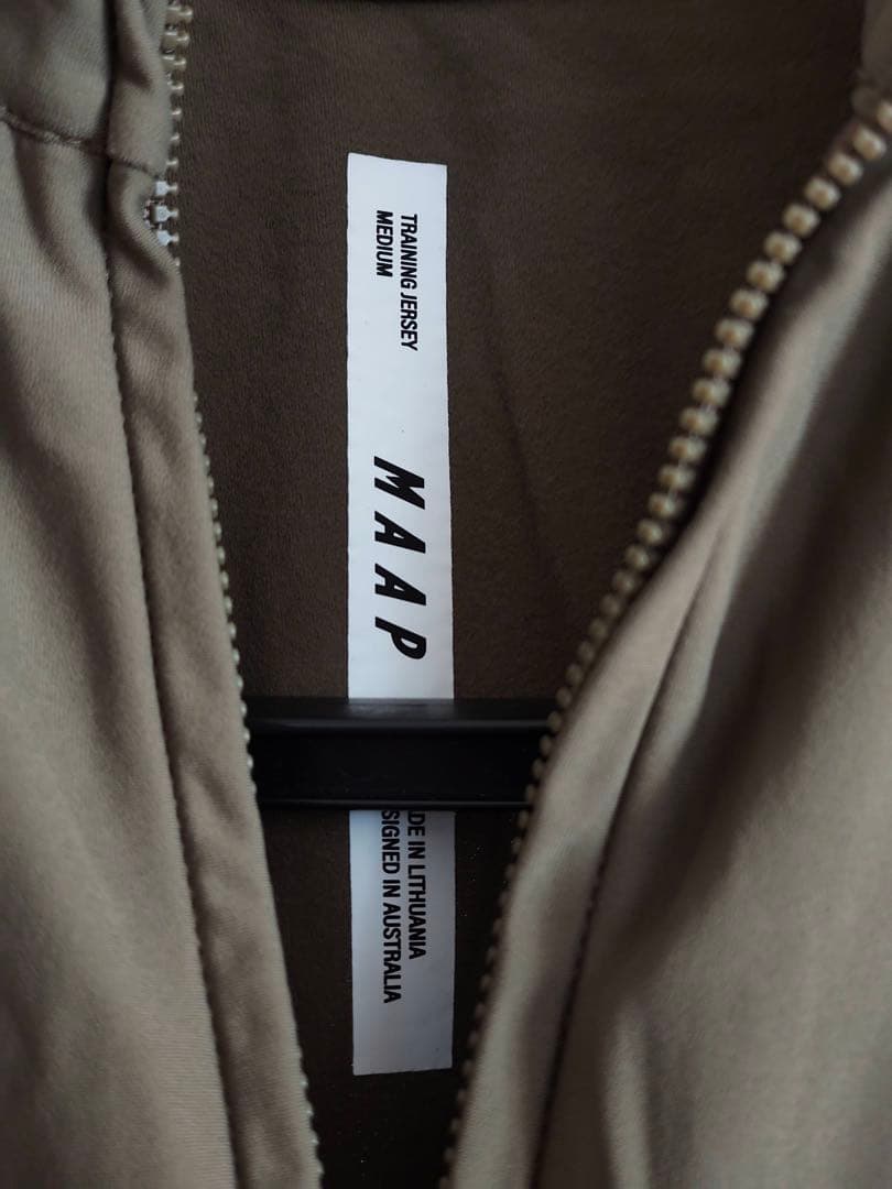 タグ付き美品  マープ トレーニング LSジャージ M オリーブ