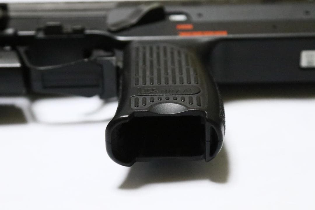 東京マルイ MP7A1 電動ガンカスタム ブラック