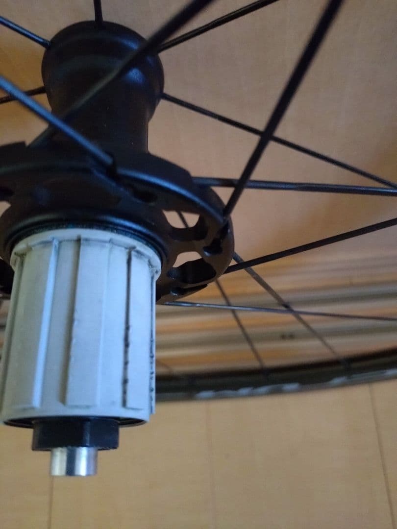 フルクラム レーシングクアトロカーボン