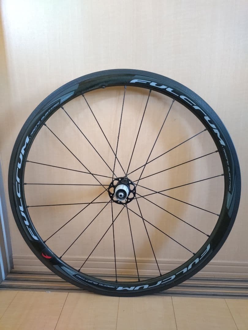 フルクラム レーシングクアトロカーボン