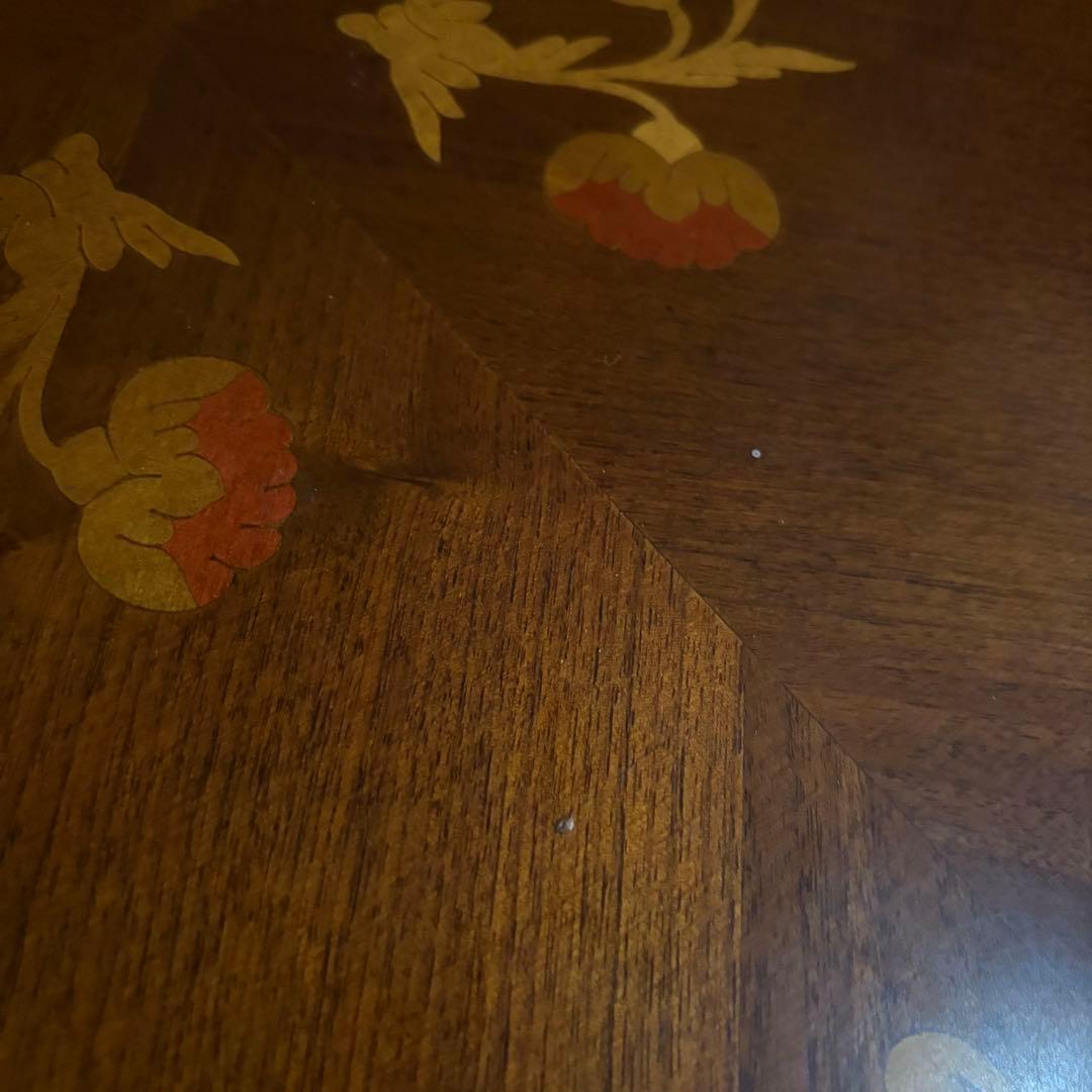 イタリア　象嵌センターテーブル　ヴィンテージ　彫刻装飾