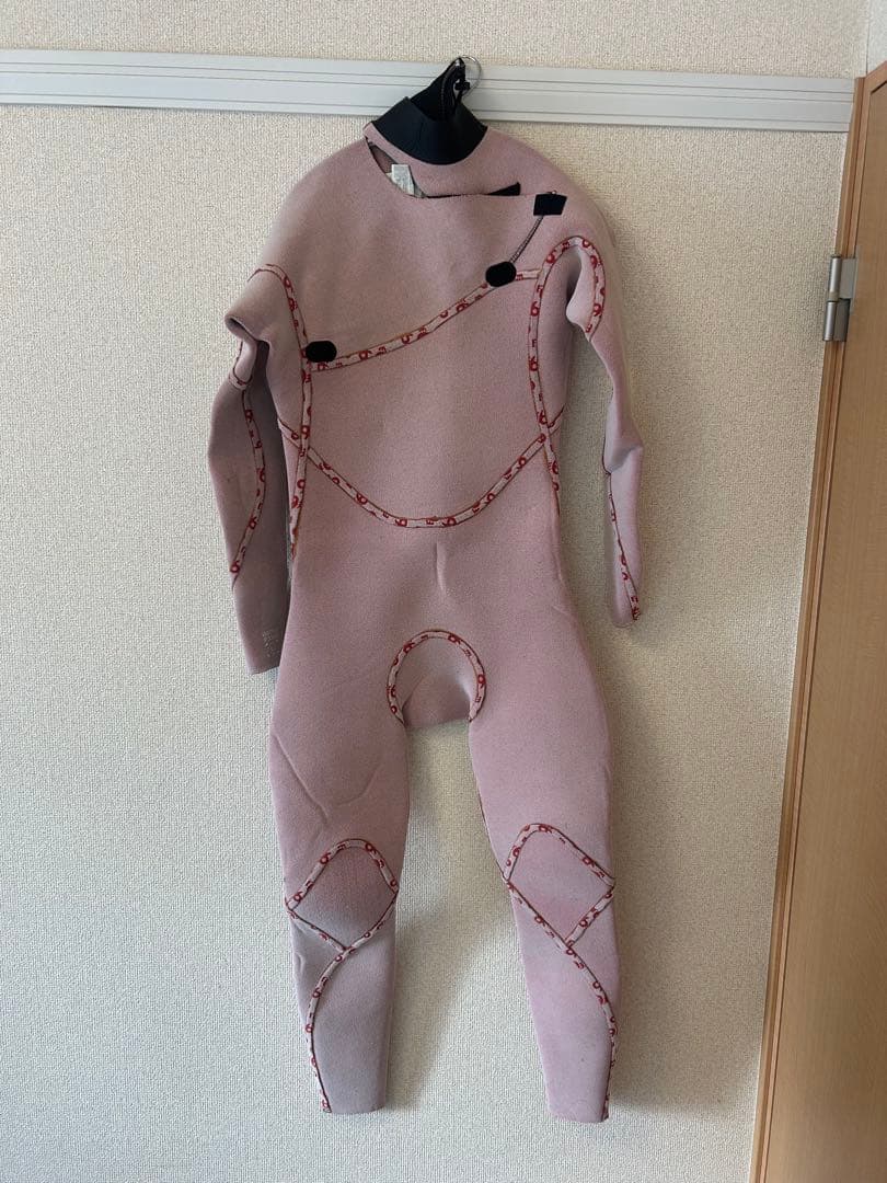 セミドライ　ウェットスーツ