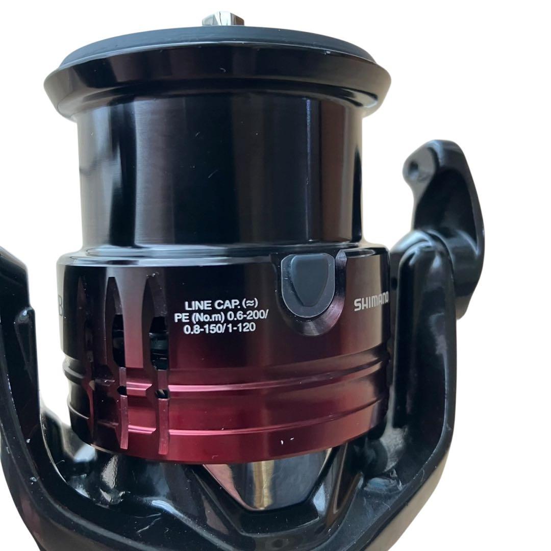 極美品 シマノ 22 セフィアBB C3000SHG スピニング ノブ交換済