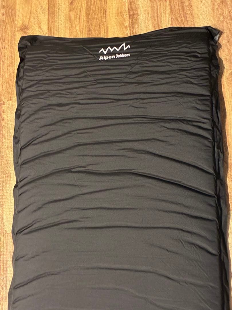 Alpen Outdoors インフレータブルマット 7cm