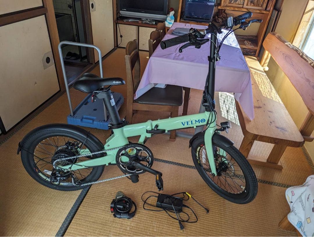 VELMO 折りたたみ電動アシスト自転車 20インチ　Q2