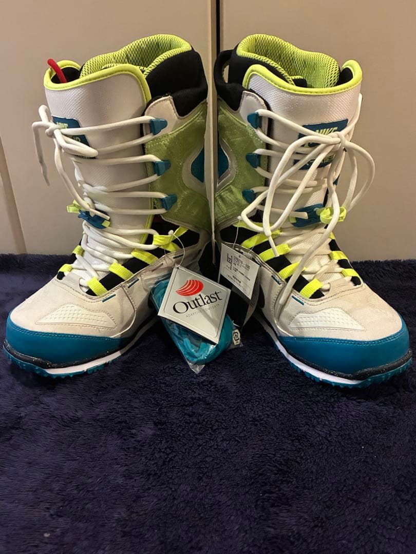 美品NIKE ズーム怪獣 スノーブーツ 25.5 BURTON MERRELL