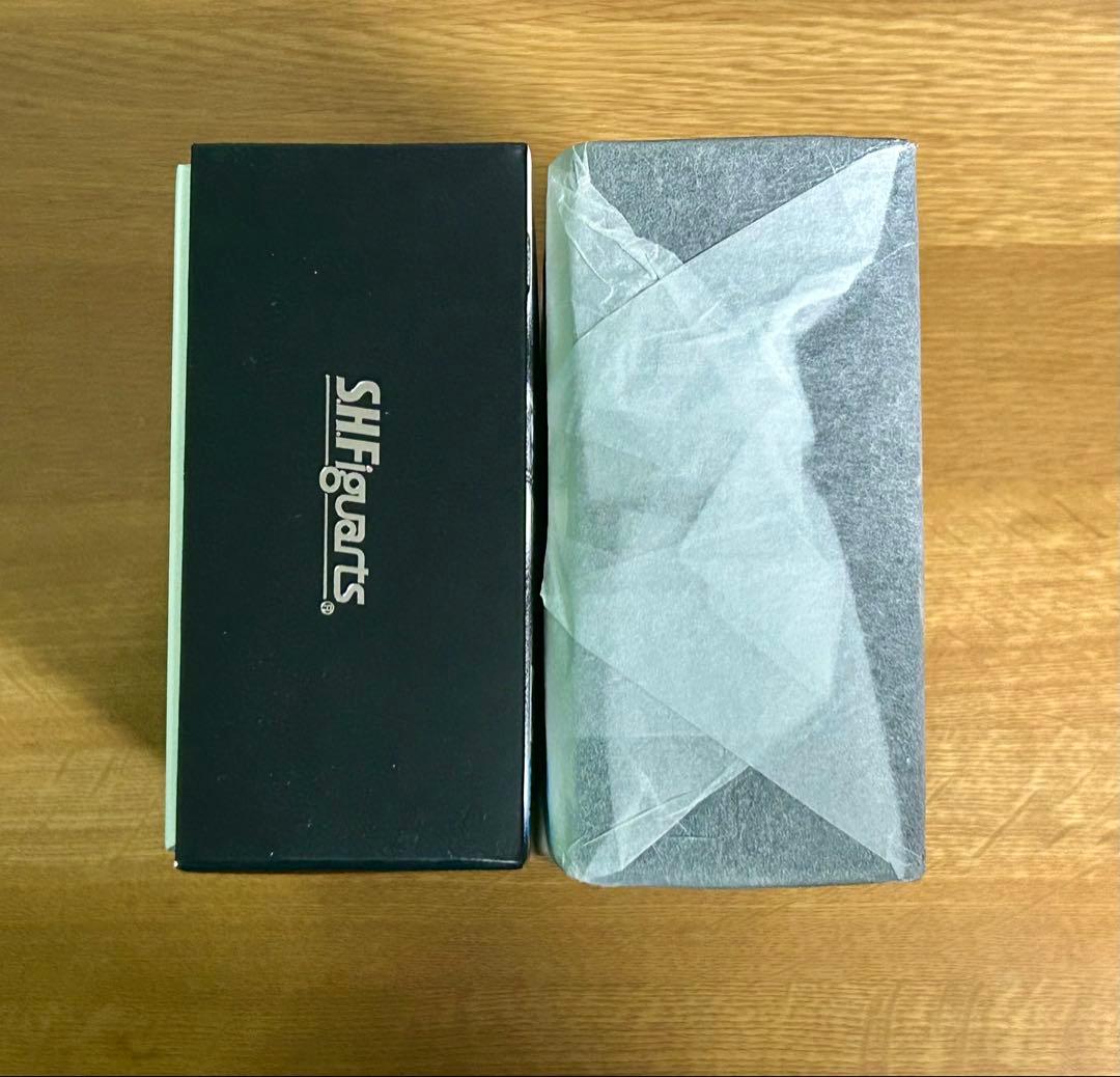 S.H.Figuarts 真骨彫 仮面ライダーBLACK シャドームーン セット