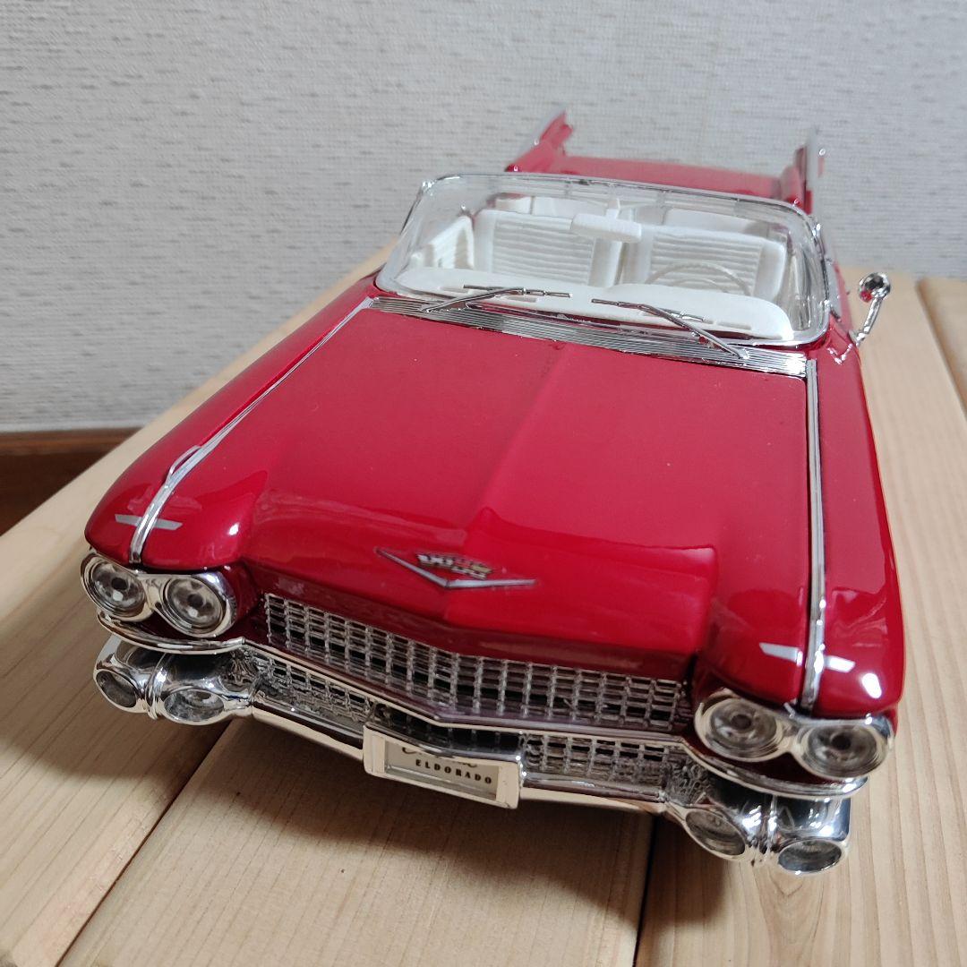 【美品】Cadillac ELDORAD 1/18 MAISTO 希少 赤