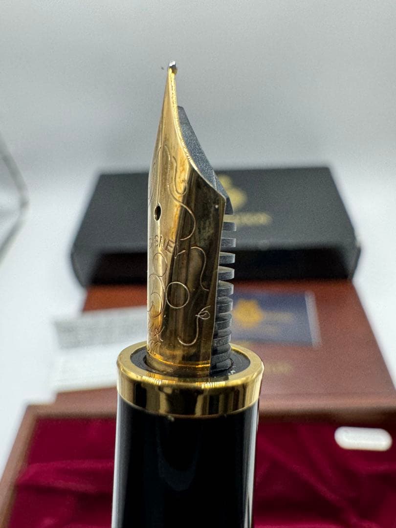 東京ディズニーランド 10周年記念 万年筆 世界限定800本　ミッキーマウス