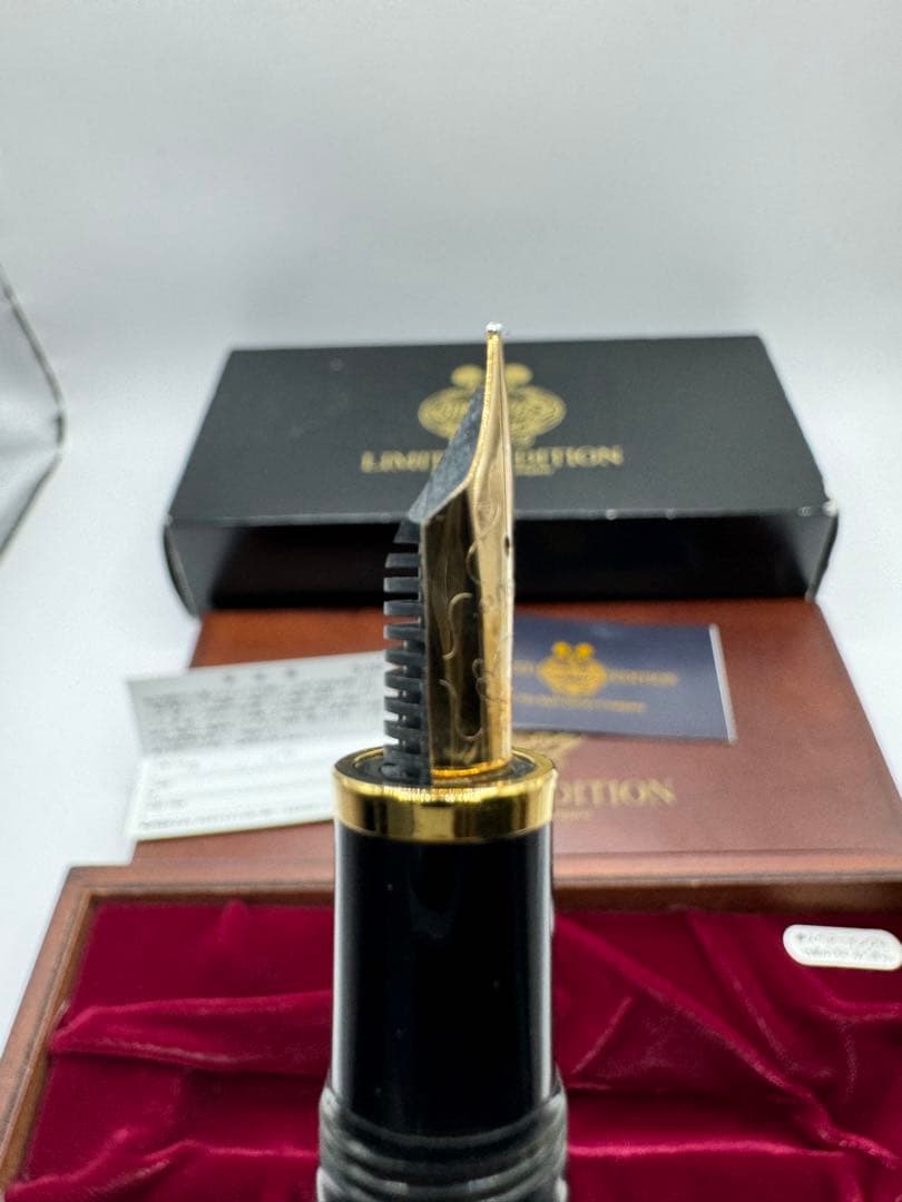 東京ディズニーランド 10周年記念 万年筆 世界限定800本　ミッキーマウス