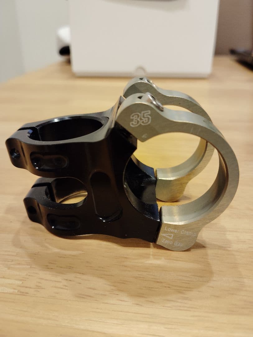 RENTHAL 35mmクランプ 33mm長 ステム