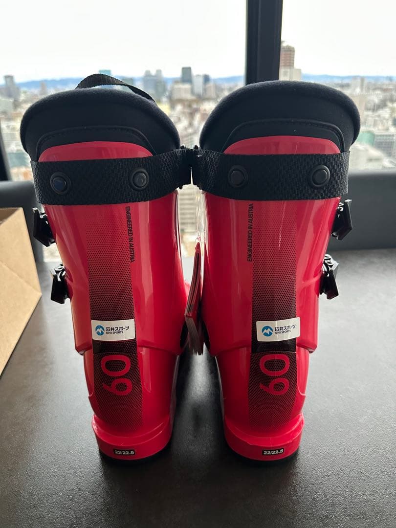 新品ATOMIC スキーブーツ キッズ 2026 REDSTER TJ 60