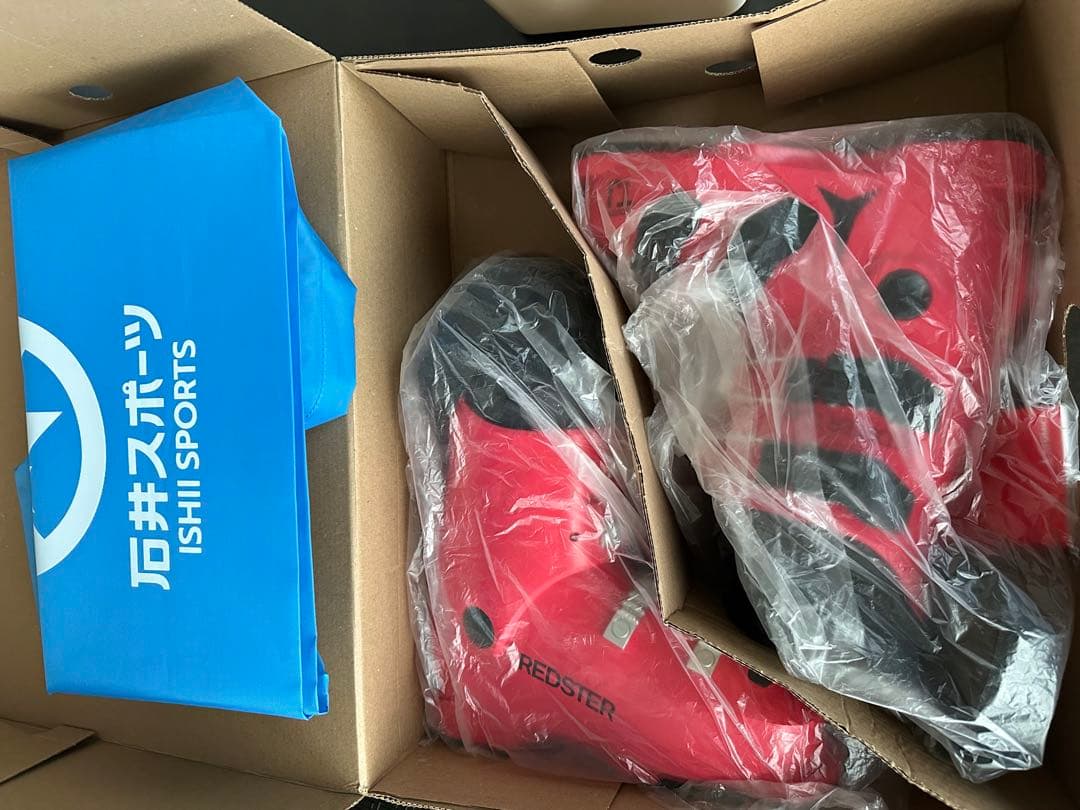 新品ATOMIC スキーブーツ キッズ 2026 REDSTER TJ 60