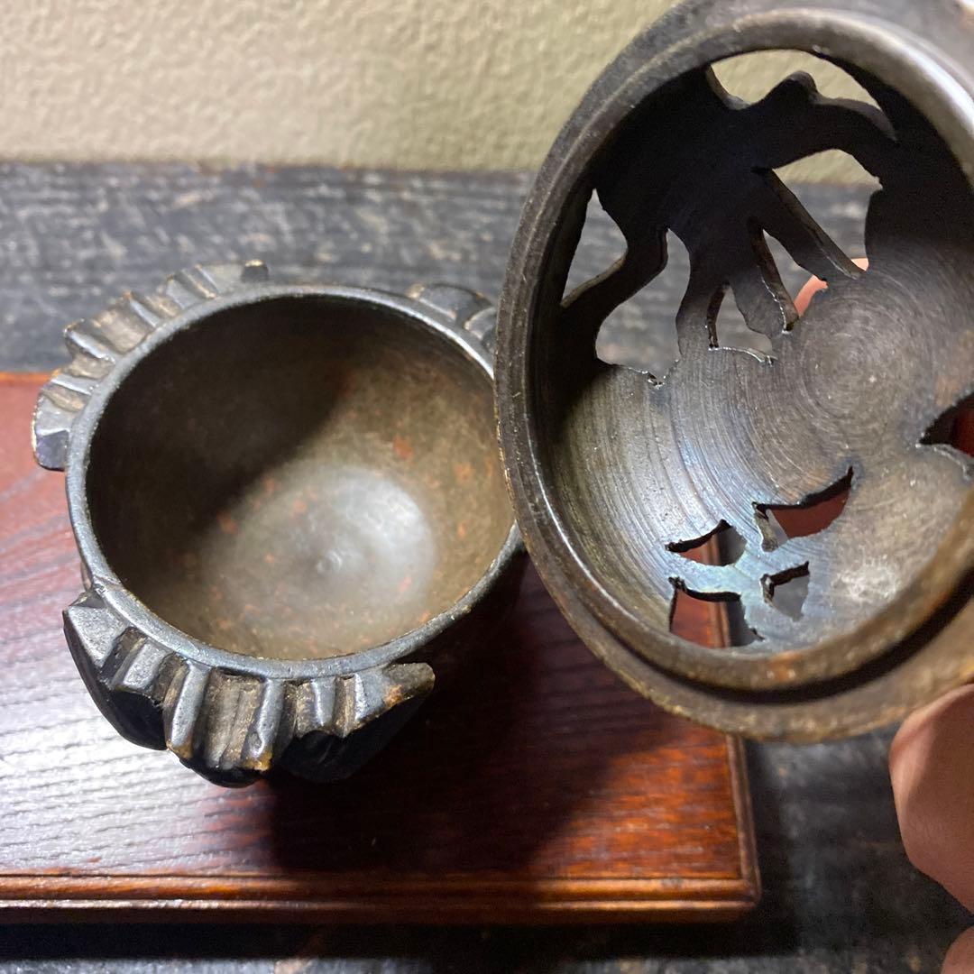 透かし掘龍図玉香炉