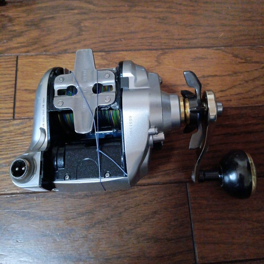 電動リール シルバー ゴールド