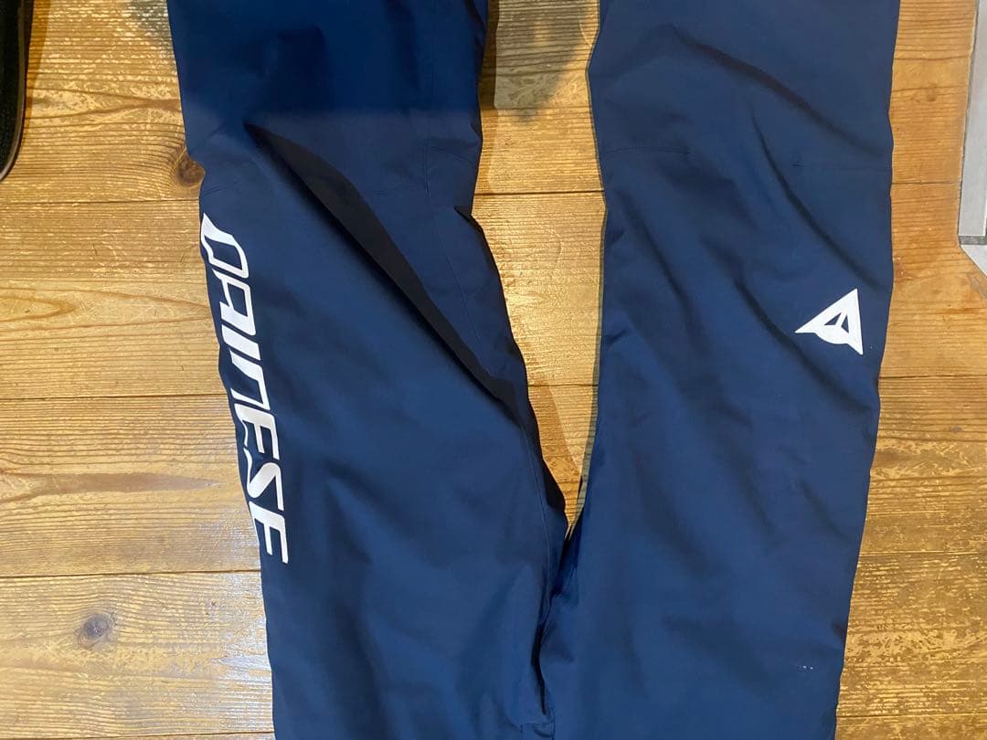 DAINESE（ダイネーゼ）ジュニアスキーウェア上下