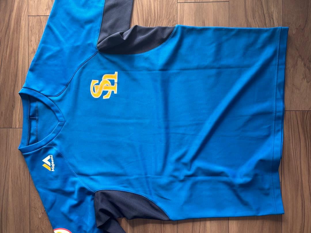 ソフトバンクホークス　岡本健選手　支給品ユニフォーム上下と練習用シャツセット