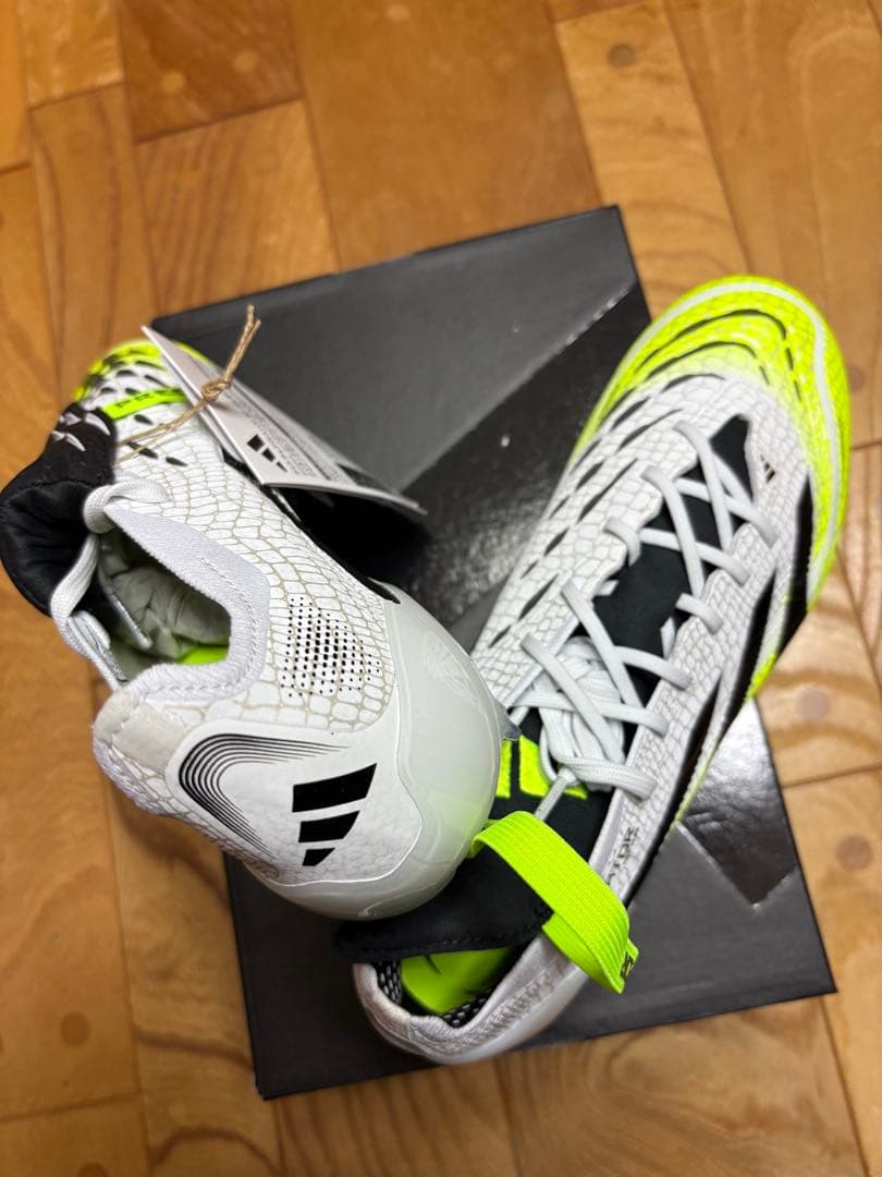 新品　特価　限定品　アディダス　プレデター Elite FT FG 25cm