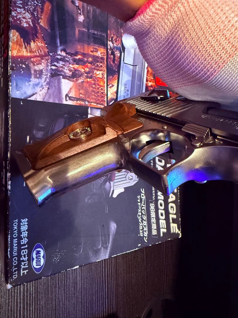 デザートイーグル .50AE ガスガン　バイオハザード２ レオン