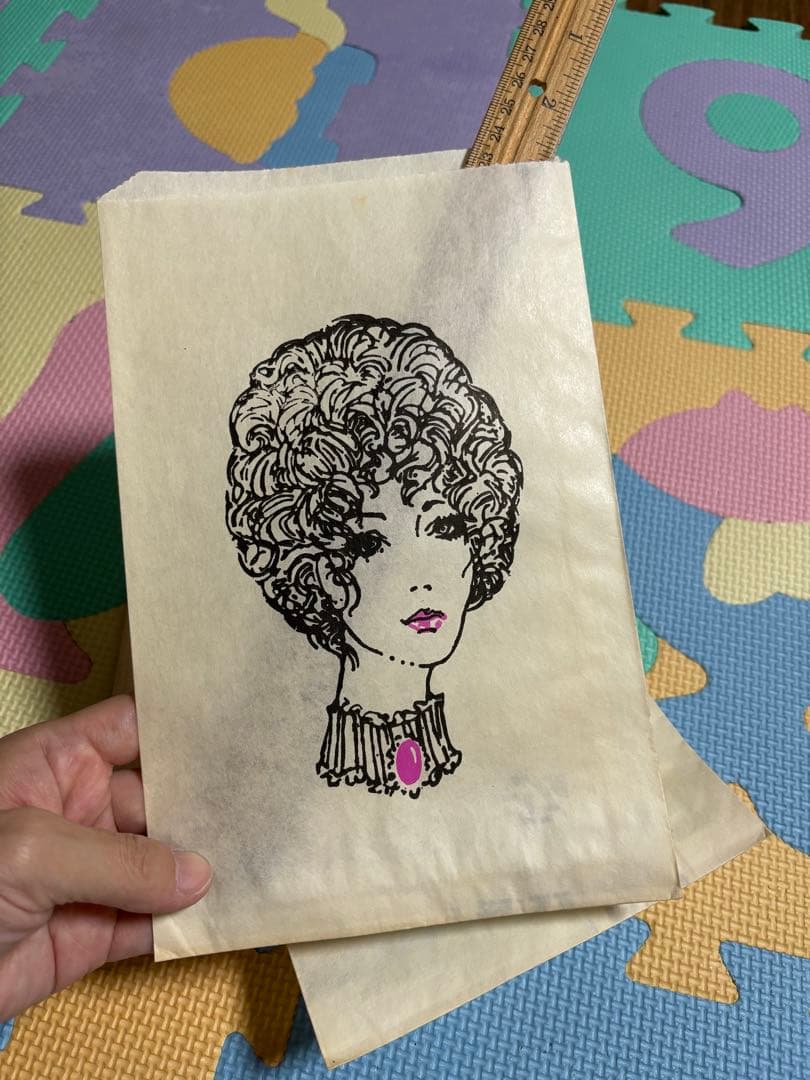 海外紙物　お洒落　可愛い　レディー柄　紙袋　35枚　大量　1名様