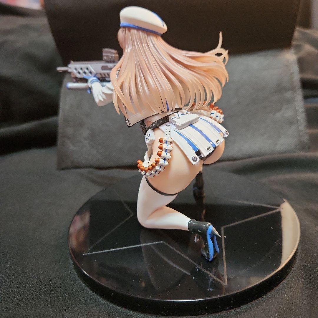 n*y様 勝利の女神NIKKEラピ一番くじラストワン賞　開封済箱なし