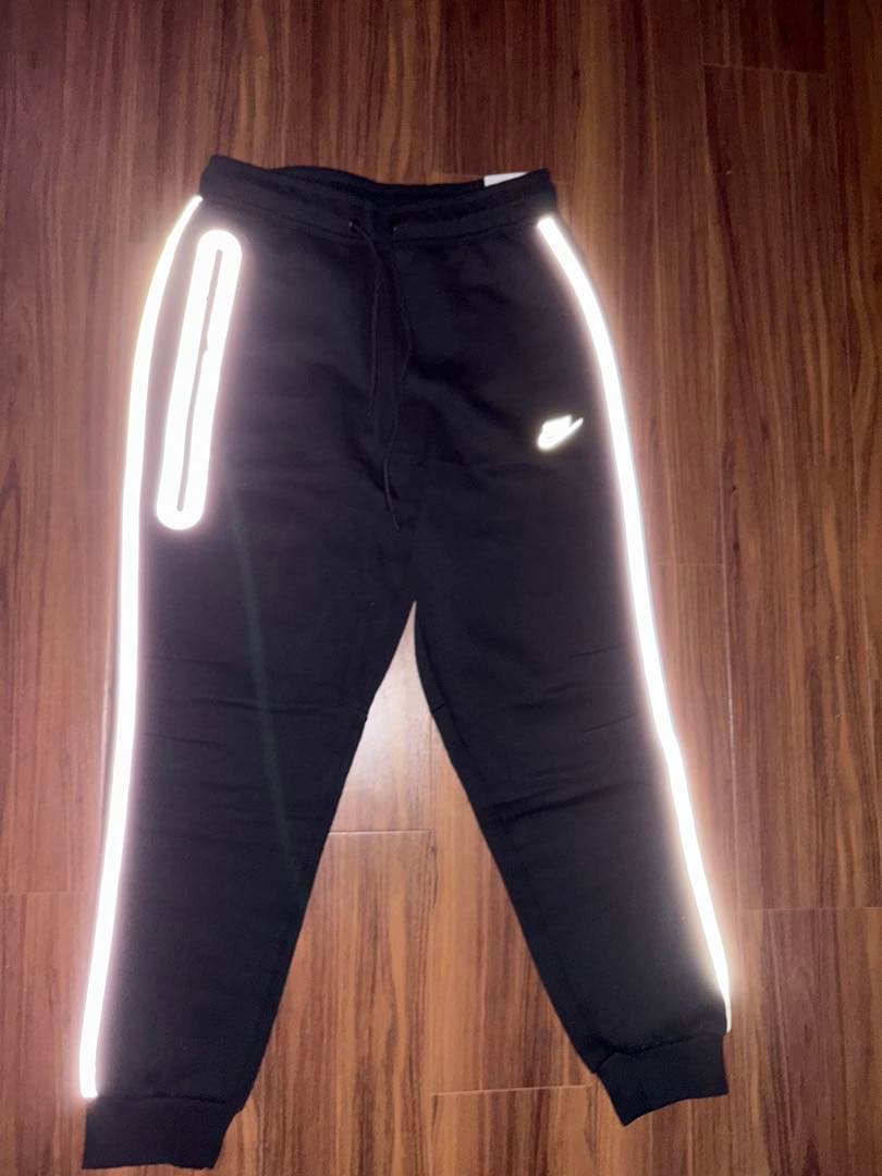 Nike リフレクター付きジャージパンツ ブラック　リフレクティブ