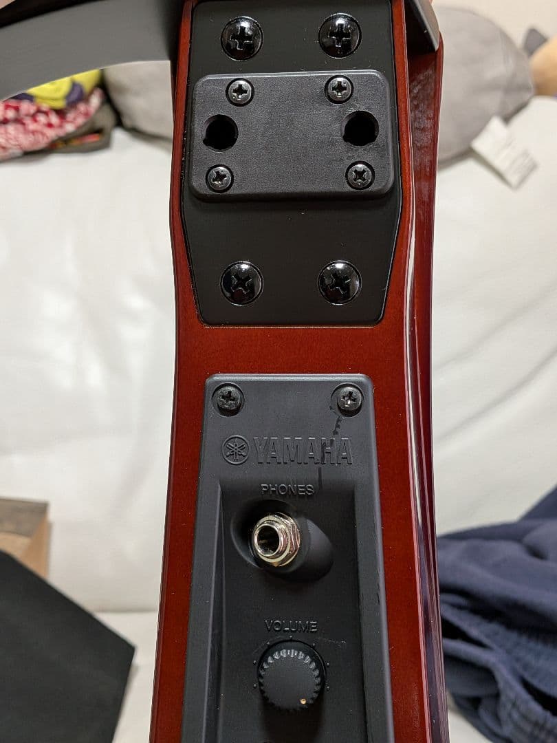 ヤマハ　サイレントチェロ　SVC110　ケース　付属品付き　美品　使用感少なめ