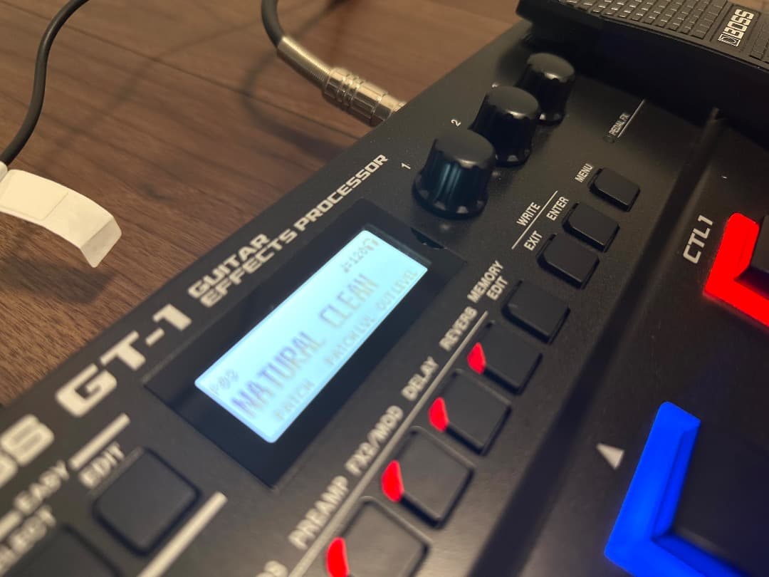 ☆お得セット BOSS GT-1 マルチエフェクター ☆電源アダプター＆教科書付