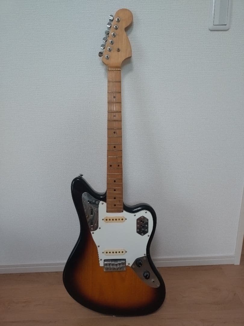 ジャガータイプ ギター