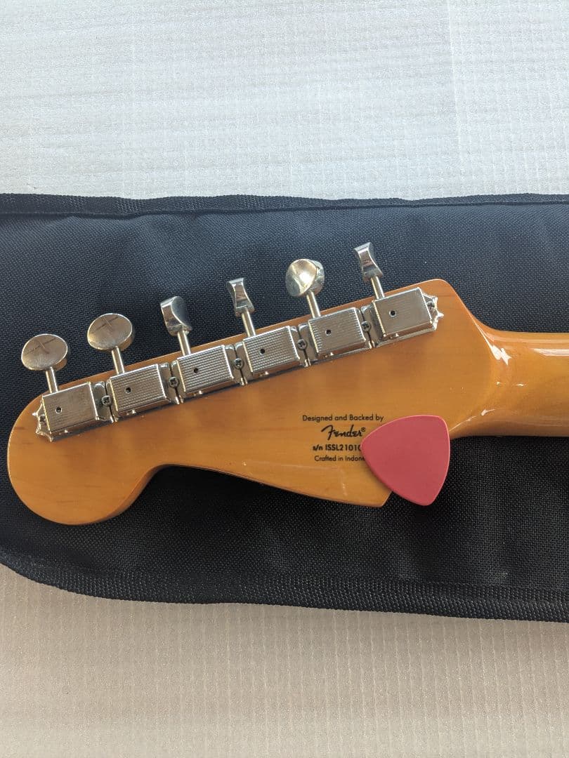 Squier エレキギターClassicvibe60s byFender