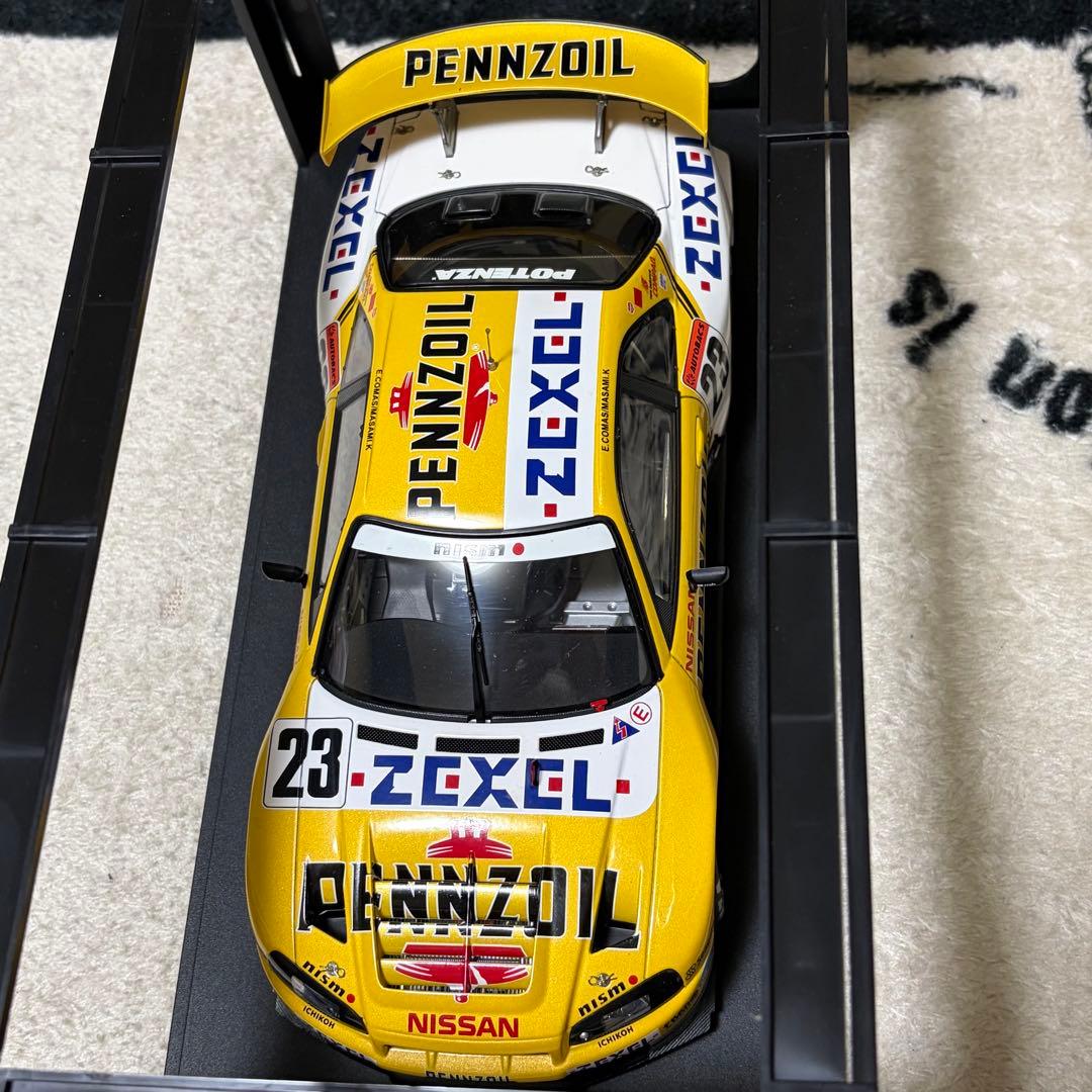 AUTOart スカイラインGTR R34 ミニカー約1/18