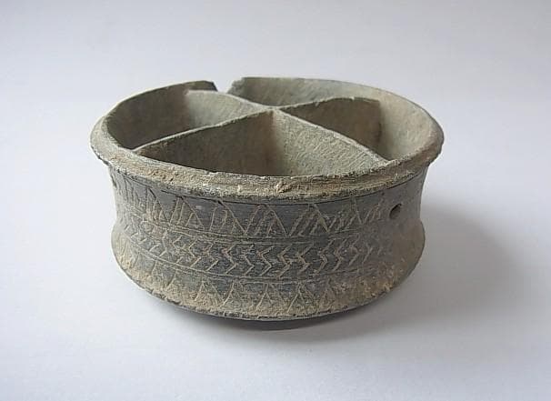 ★Z0909★ 古代　石器　彫刻石　オイルランプ　繊細彫刻　灯火器