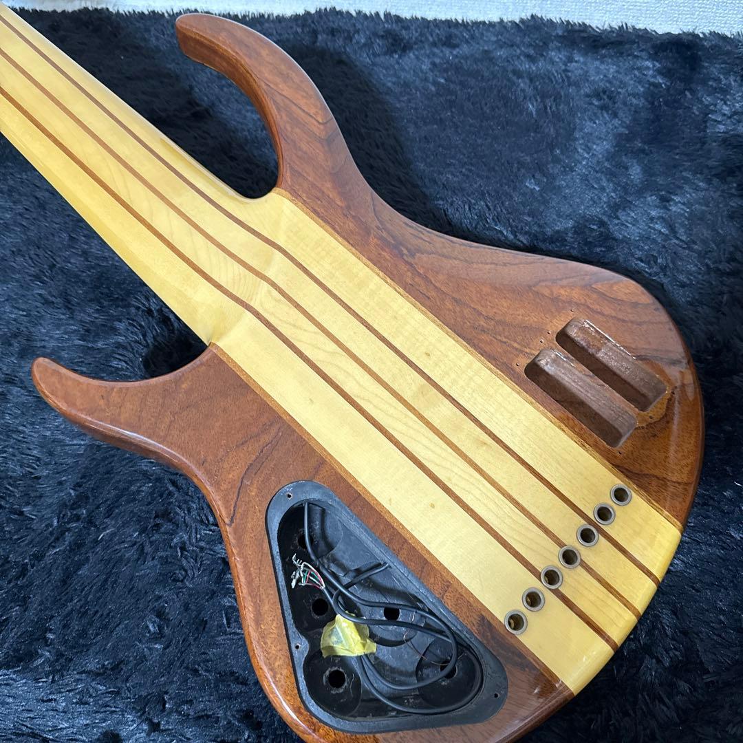 激レア! Combat Guiters TANATOS 7弦 エレキベース