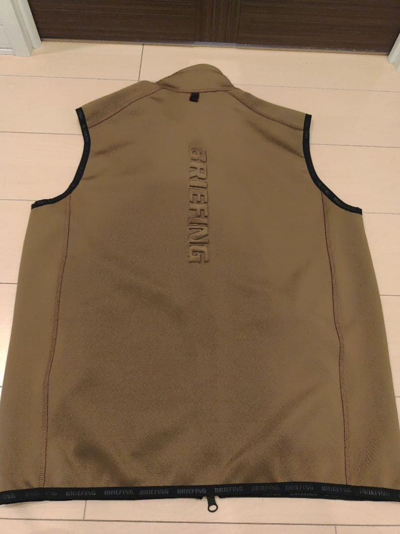 BRIEFING GOLF ブリーフィング　ジップベスト 3Dロゴ 極美品