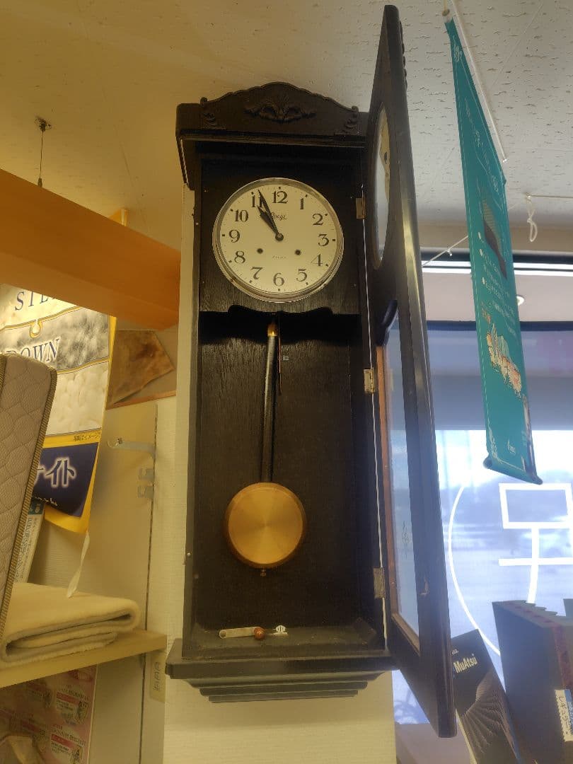 振り子付き壁掛け時計 黒