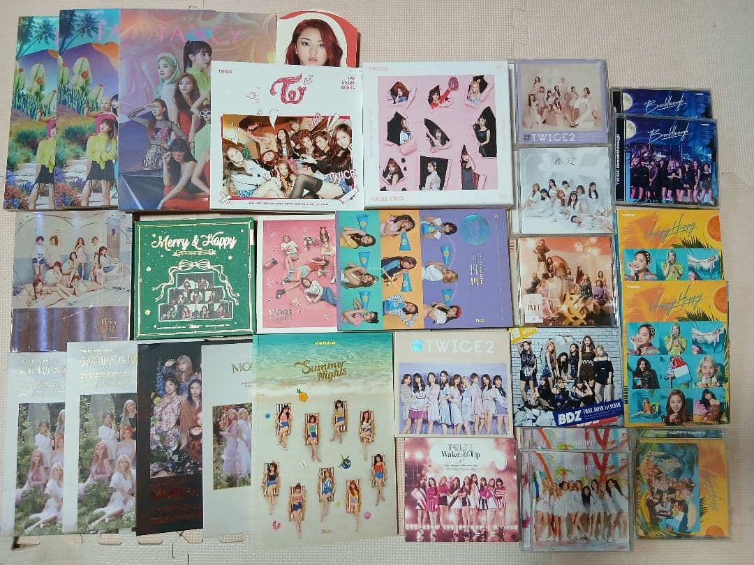 TWICEまとめ売りツアーバック他多数