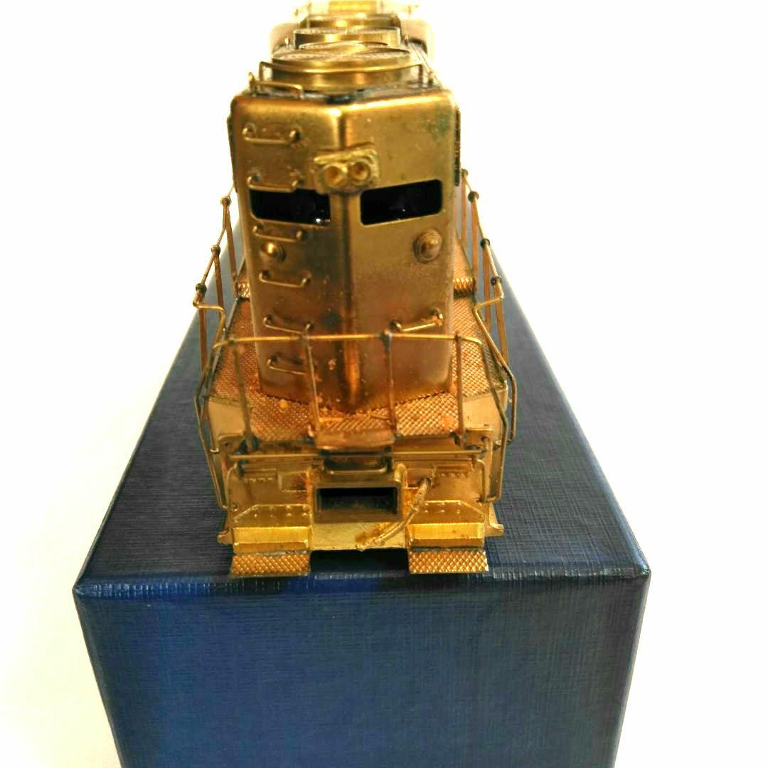 クマタ貿易(ALCO)　HO(16.5mm)EMD　GP-30 未塗装完成品