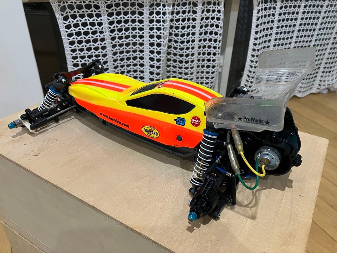 タミヤラジコン本体DT03、ラジコンケース(自作)のセット販売です。