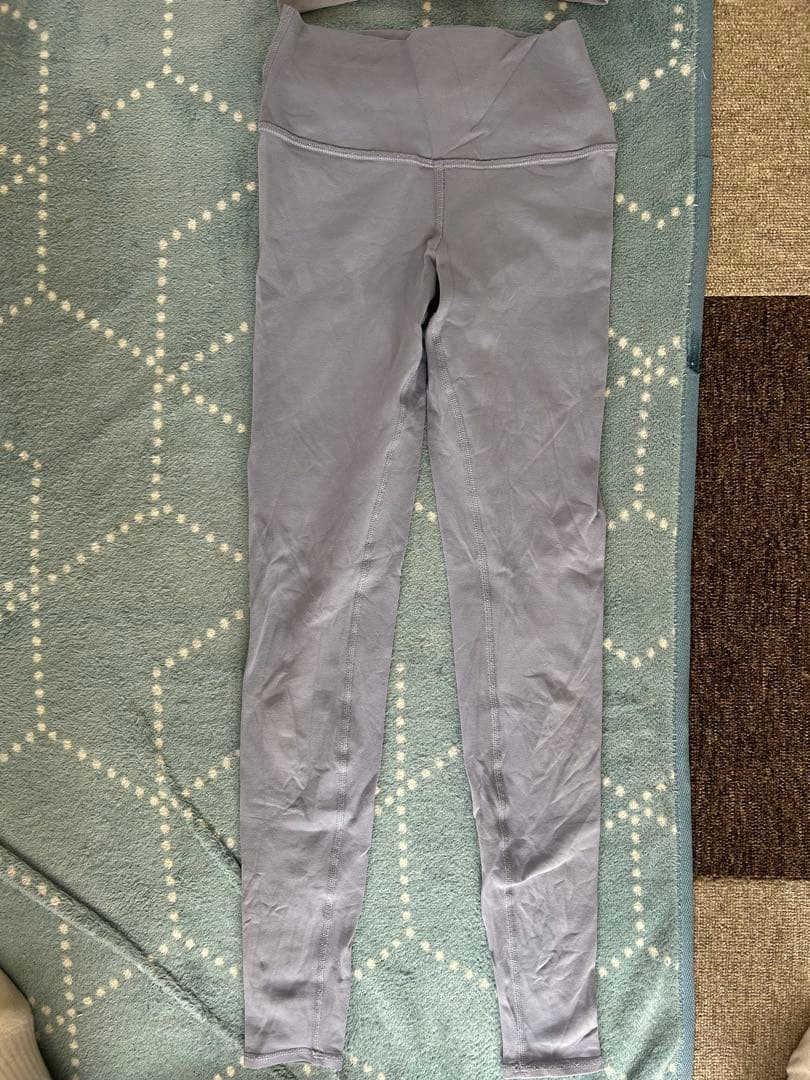 alo yoga Lavish Bra & レギンス　ヨガウェア