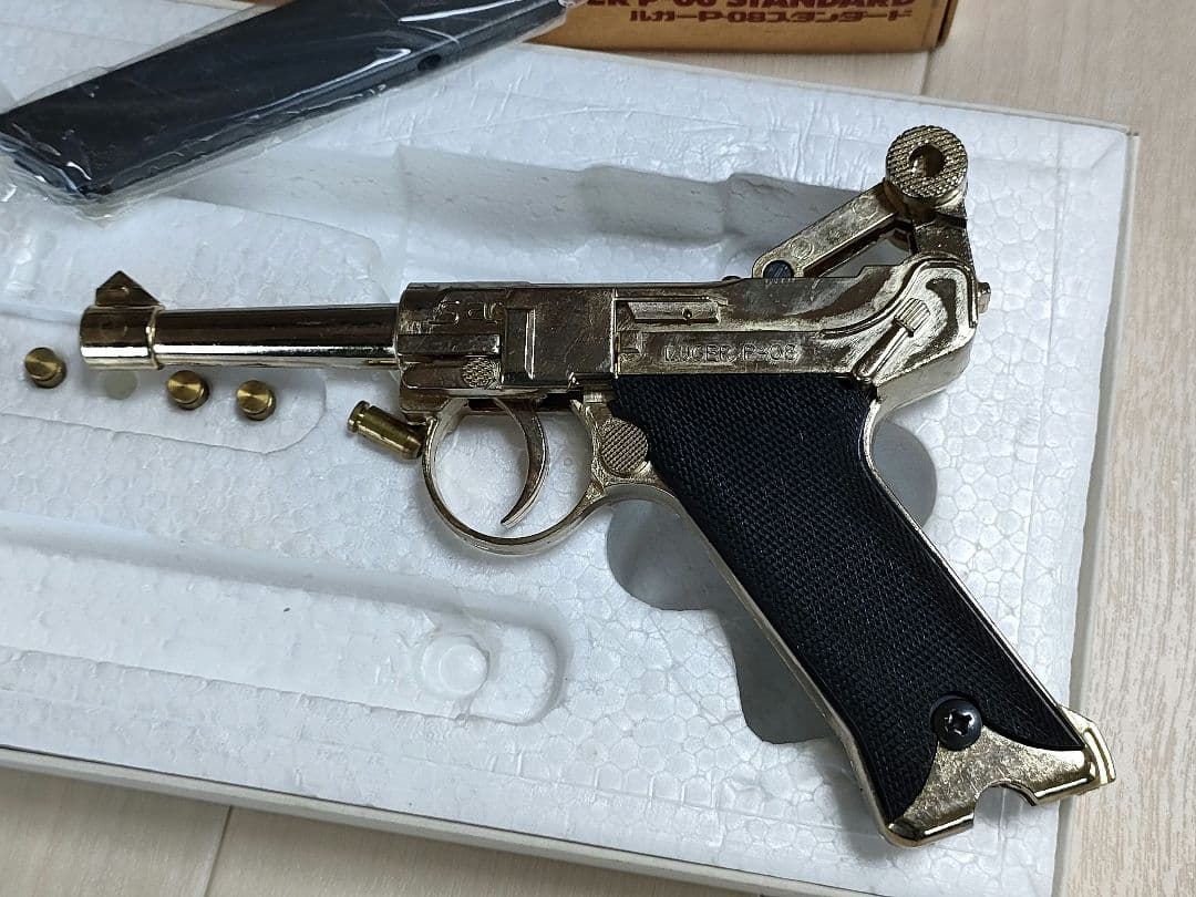ルガーP-08　金属製モデルガン　マルシン