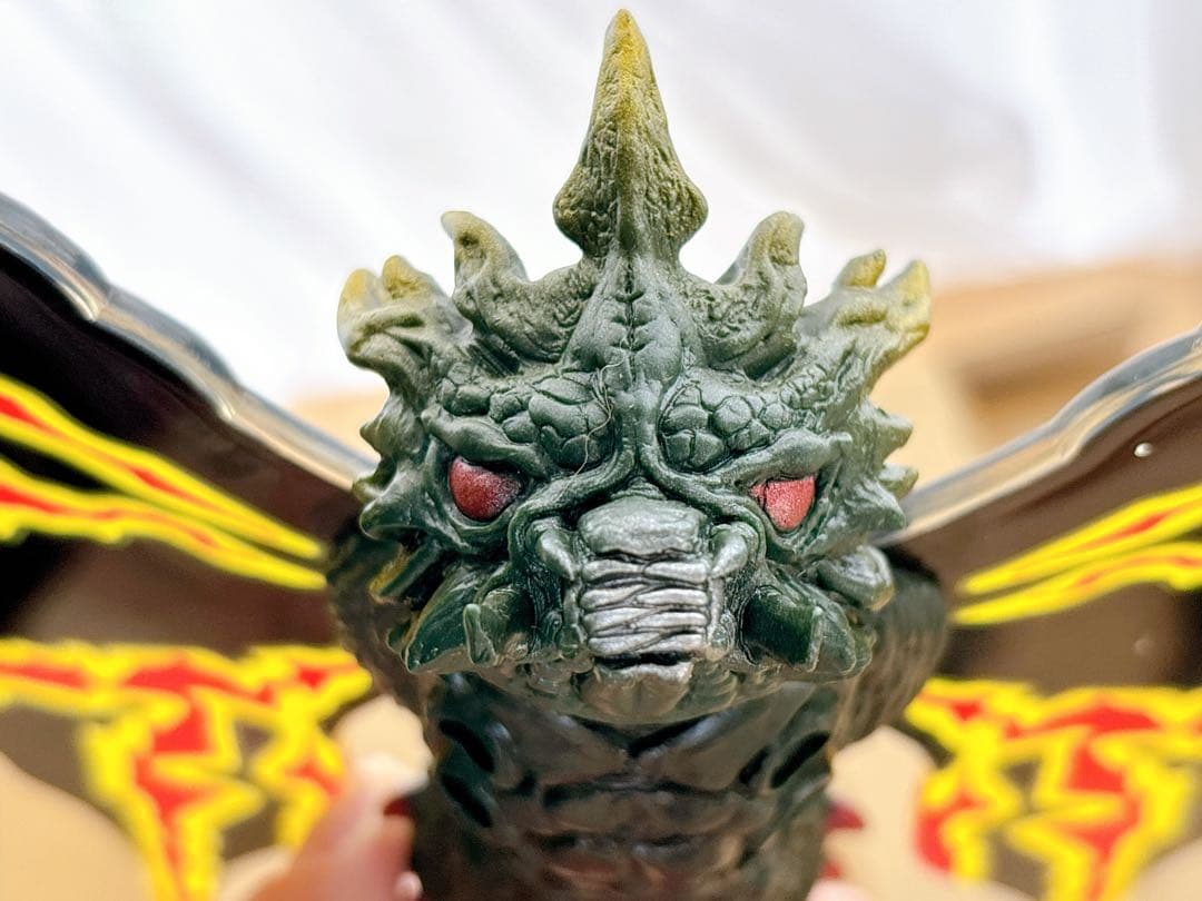 「ゴジラＶＳモスラ」リアル彩色フィギュア・バトラ