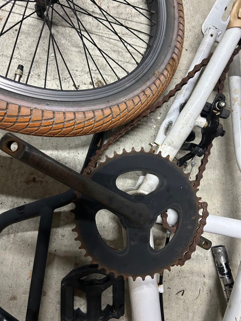 BMXバイク ホワイト 20インチ.送料込み