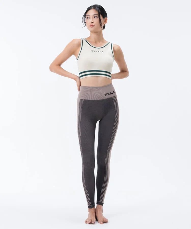 SUKALAブラトップ付きネックプルオーバーシャドーストライプメランジレギンス